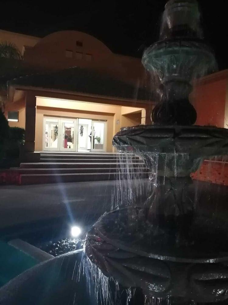 El Cason Hotel Chihuahua Exterior photo